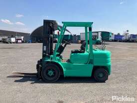 2006 Mitsubishi FG30 Forklift - picture2' - Click to enlarge