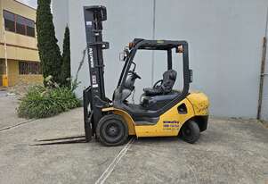 Biondo - Komatsu 2.5t Forklift FD25T-16 Diesel 6m mast