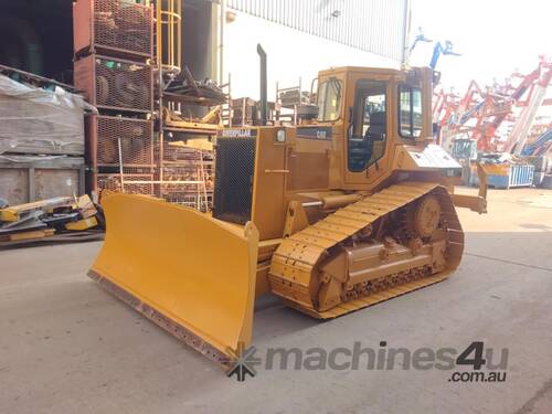 Caterpillar D6MXL Made in Japan , Ex Govt Low hours and great condition for age . Pad Blade 