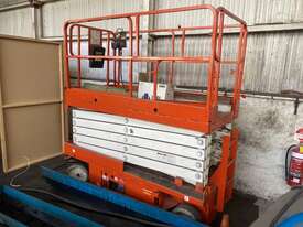 Snorkel Scissor Lift - picture0' - Click to enlarge