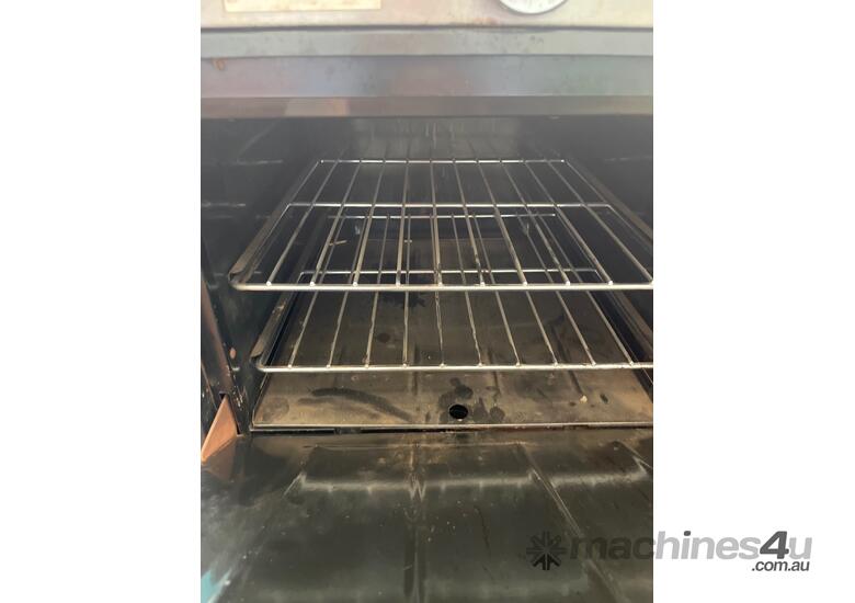 Used garland Garland Commercial Gas 4 Burner Stove Oven 610 mm W x
