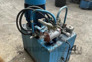 Hydraulic 15kw power pack VICKERS pump solenoid valve oil cooler heat exchange