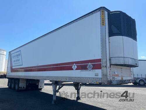 1995 Maxicube Heavy Duty Tri Axle 44ft Tri Axle Refrigerated Pantech Trailer