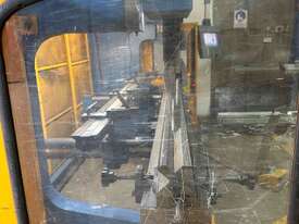 Steelmaster 3200 x 135 ton hydrailic CNC Press break  - picture2' - Click to enlarge