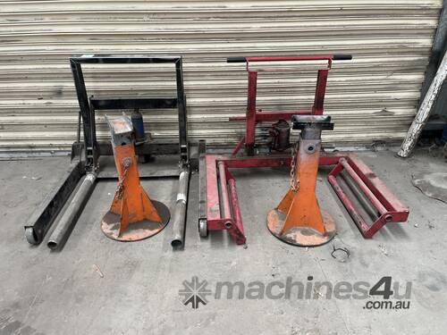 2 x Truck Jack Stands & 2 x Truck Wheel Jack