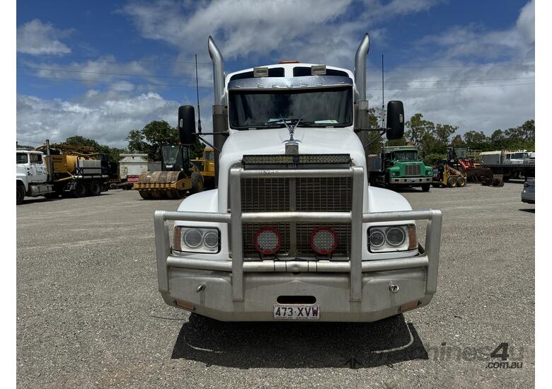 Buy Used 2000 Kenworth 2000 Kenworth T404 Prime Mover Trucks in ...