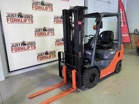 2018 TOYOTA 32-8-FG18 4700mm CONTAINER ENTRY MAST  - picture1' - Click to enlarge