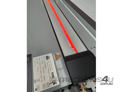 MW Tech: B70 Acrylic Bending Machine