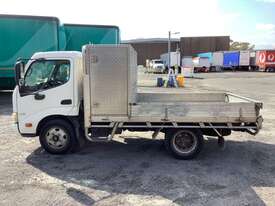 2012 Hino 300 616 Table Top (Day Cab) - picture2' - Click to enlarge