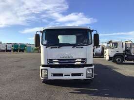 2016 Isuzu FVL240-300 Cab Chassis - picture0' - Click to enlarge
