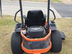 USED Z121SKH-AU Kubota mower - picture2' - Click to enlarge