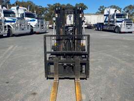 2014 Victory VF35D Forklift (Counterbalanced) - picture0' - Click to enlarge