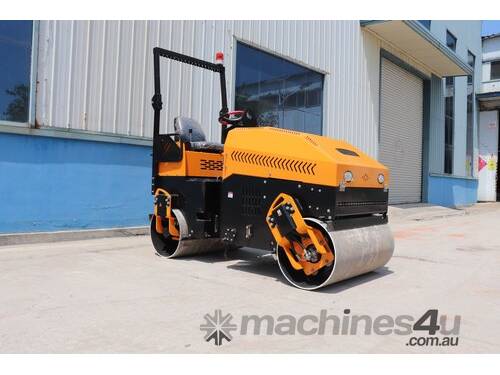 caption STDR20T 2.0T Tandem Hydraulic Roller