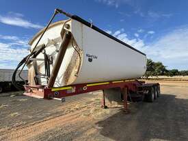 2010 ROADWEST RWT350 SIDE TIPPER TRAILER - picture0' - Click to enlarge