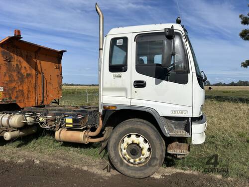 2006 Isuzu 1400 FVZ 6x4 Tipper