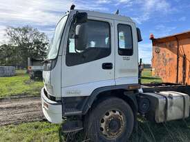 2006 Isuzu 1400 FVZ 6x4 Tipper - picture2' - Click to enlarge