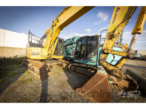 KOMATSU PC228US-3 EXCAVATOR