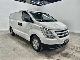 2017 Hyundai iLoad Cargo Van (Diesel) (Auto) - picture1' - Click to enlarge