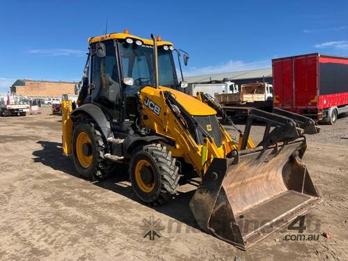 2020 JCB 3CX Sitemaster Backhoe/ Loader