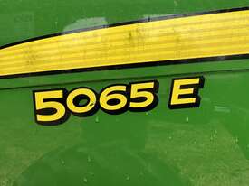 C2021 John Deere 5065E (65HP) 4x4 Tractor with Loader *Located in Harrington* - picture2' - Click to enlarge