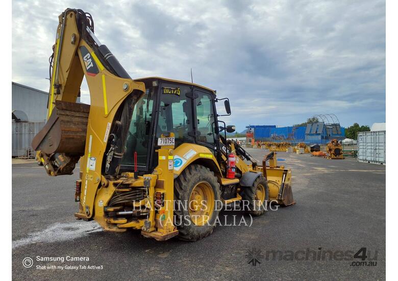 caption CAT 432F2LRC Backhoe Loaders