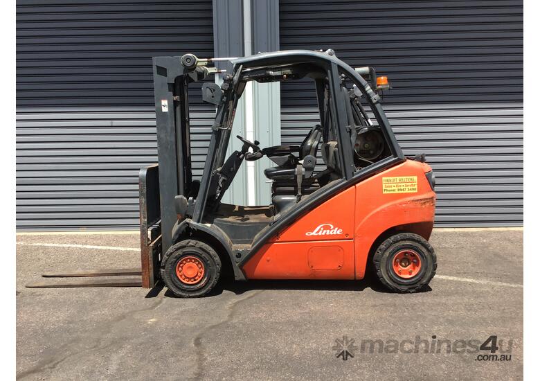 Linde 2.5T LPG Forklift with 3-Stage Container Mast