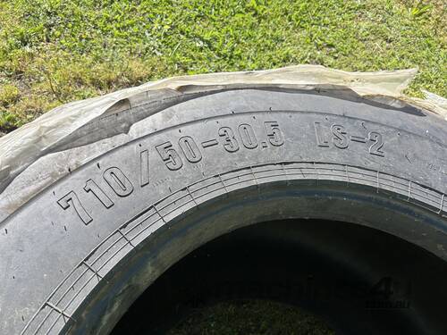 1 x Trelleborg 428 Tyre