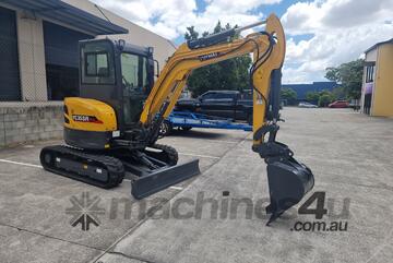 U35 Yuchai 2024 Model Mini Excavator 3.8T PRO A/C Plus Tilt Hitch