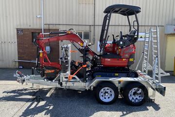 1.8 King Pro Mini Excavator + Trailer Package