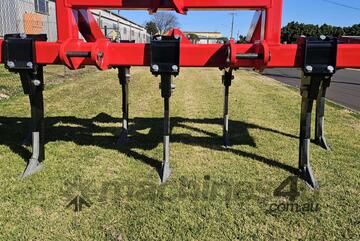 7 Tynes Subsoiler Deep Ripper 3M for 180hp Tractor - Reliable and Heavy Duty!