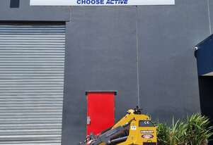 Commando AM252DT Mini Skid Steer Loader | 25HP Kubota Diesel Engine Single Joystick Control