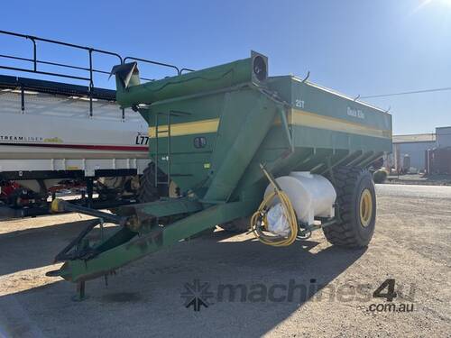 2001 Grain King 25T Grain Carts