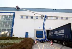 Bluelift SA26 Compact Crawler Booms