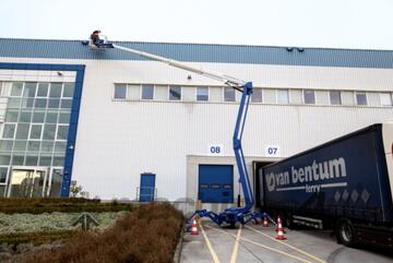 Bluelift SA26 Compact Crawler Booms Bluelift SA26 Compact Crawler Booms