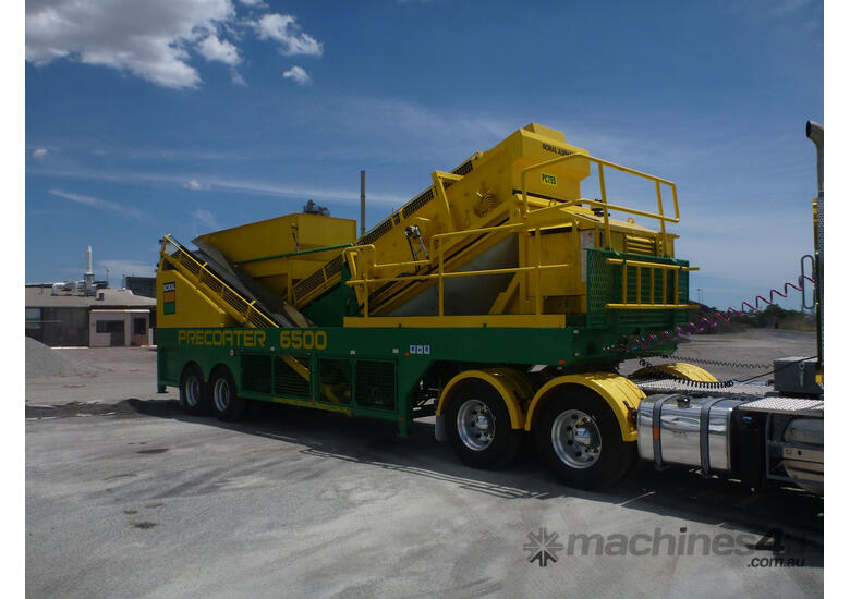 caption PrecisionScreen Precoater 6500 - Mobile unit with on board powerpack & Precoat pump