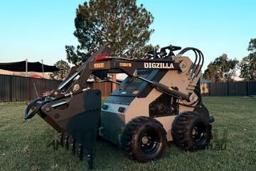 Derette DRT380W 23HP Mini Skid Loader With 4-in-1 Bucket, Heavy Duty for Tough Aussie Conditions!