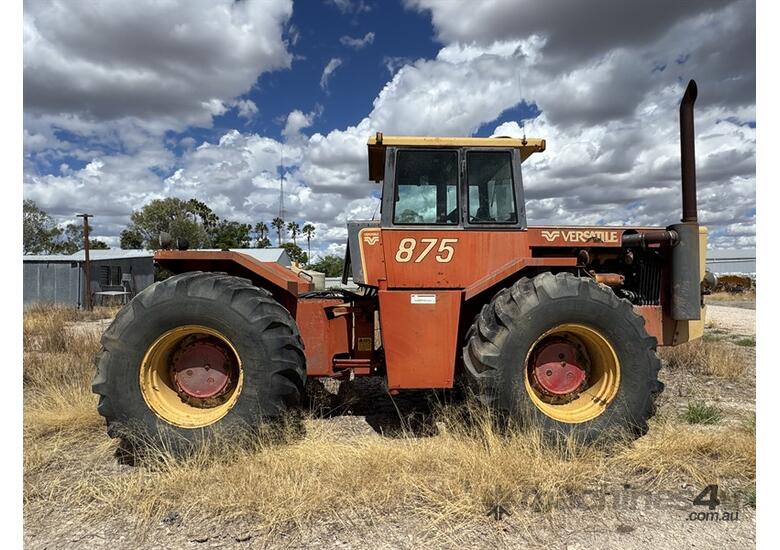 caption 1982 Versatile 875 Tractor