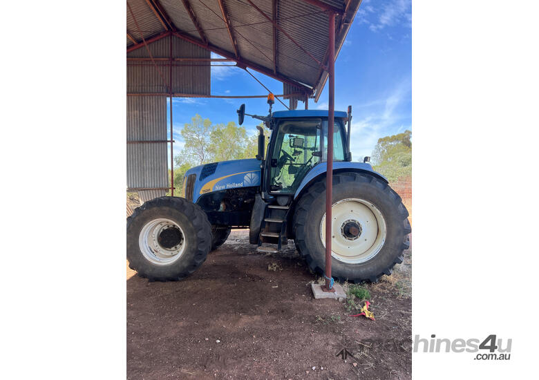 caption New Holland TG285 FWA/4WD Tractor