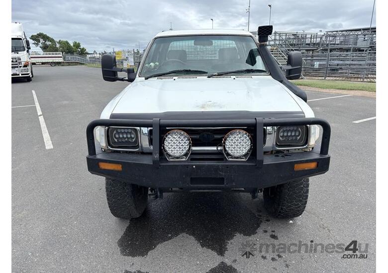 caption 1994 TOYOTA HILUX UTE