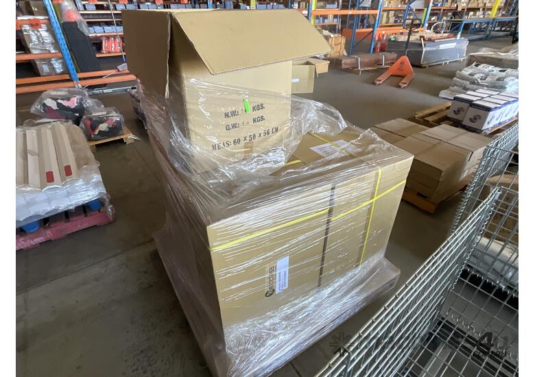 caption Pallet of 5x Boxes of Weldclass Clear Face Shields