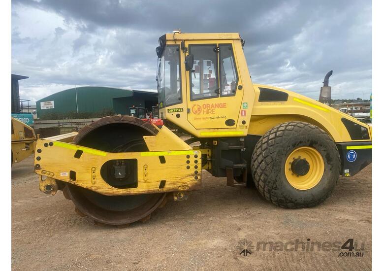 caption 2007 BOMAG BW211 PD-4