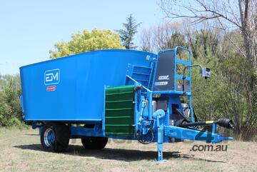 EM FXX-1800 Feed Mixer