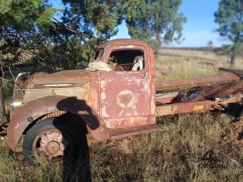 caption 1939 INTERNATIONAL K5 TRUCK