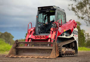 Takeuchi TL12 Skid Steer Loader