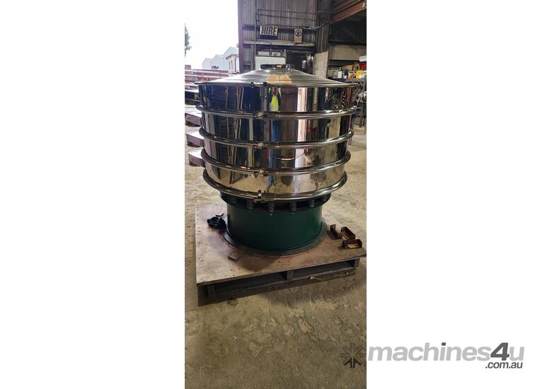 caption Triple deck screen