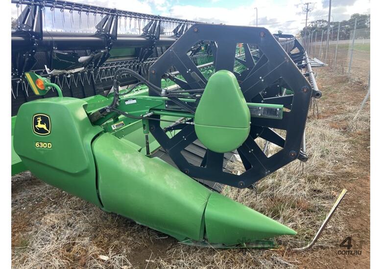 2012 John Deere 625D Combine Platforms