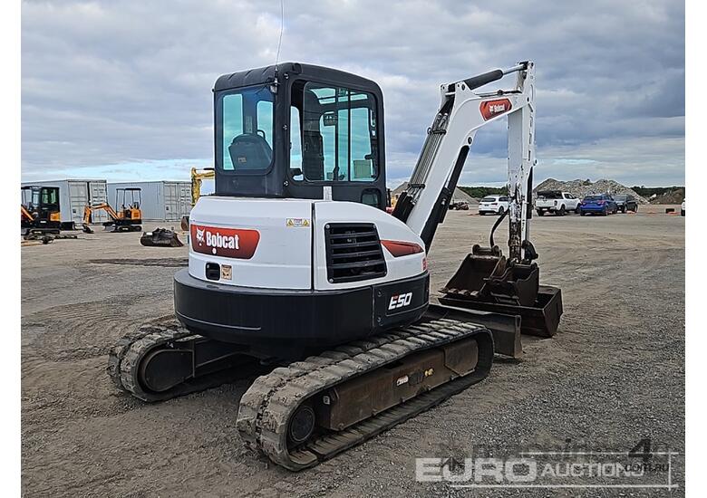 caption 2013 Bobcat E50