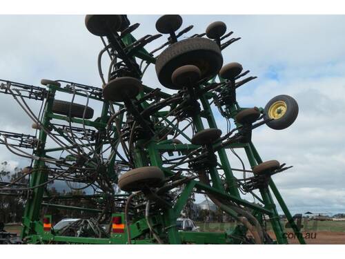 caption John Deere 1870 Seeder Bar