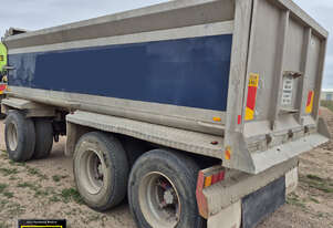 1998 BT Industries Super Dog Tipper Trailer, E.M.U.S TS892 1998 BT Industries Super Dog Tipper Trailer, E.M.U.S TS892