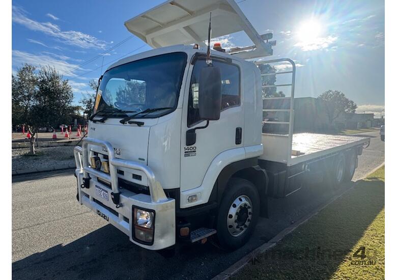Truck Tray Isuzu 1400 6x4 Auto 295HP 7m tray 152042km 1ISC826 SN1777
